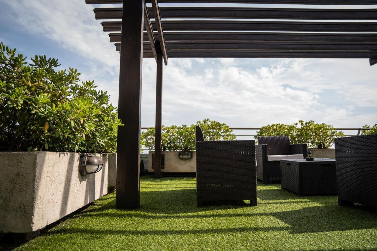 לניאגו Hotel Pergola מראה חיצוני תמונה