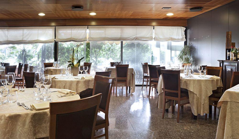 לניאגו Hotel Pergola מראה חיצוני תמונה