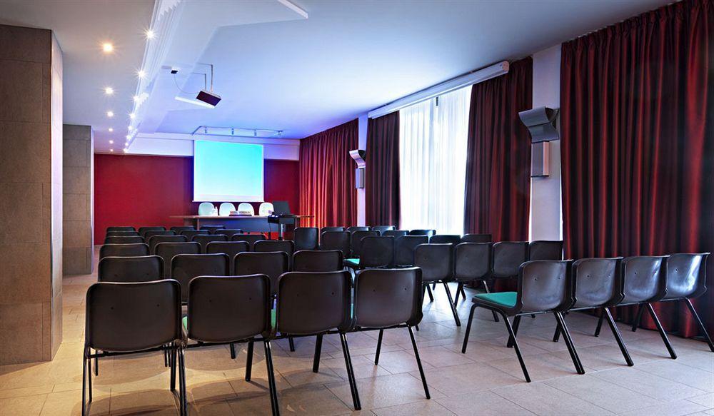 לניאגו Hotel Pergola מראה חיצוני תמונה