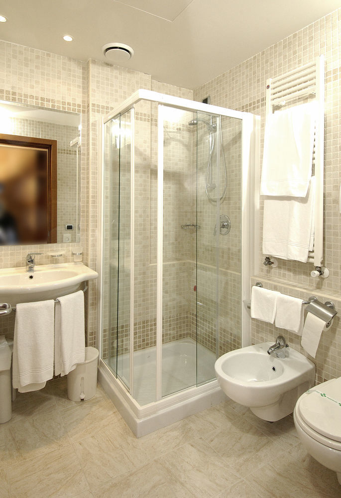 לניאגו Hotel Pergola מראה חיצוני תמונה